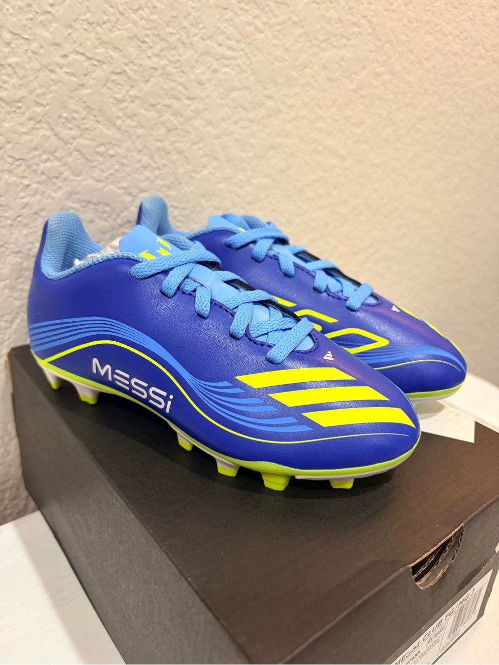 Adidas F50 Club FG/MG football Cleats for kids, Size 12k